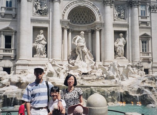 Italy 1998---Trevi Fountain in Rome.jpg