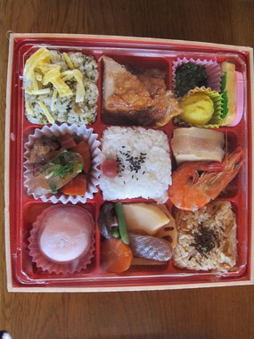 Japan 2014---03-02E-01_The lunch box we had.JPG