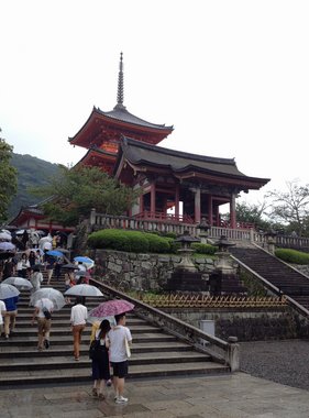Japan 2015---09_03-3(Kiyomizu-dera)-000-02_The main building and tower.JPG