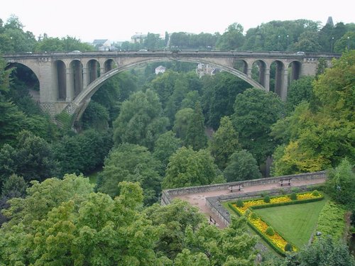 Luxemburg 2005 - Beautiful Adolphe Bridge in downtown Luxemburg.jpg