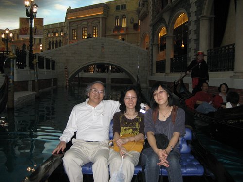 Macau 2009---02-04-03 Shopping, boating & dining, Venetian Resort-3.jpg