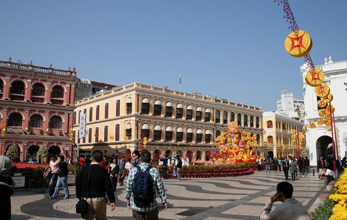 Macau 2009---03-03-01 (WH-02) Senado Square - scene 1.jpg