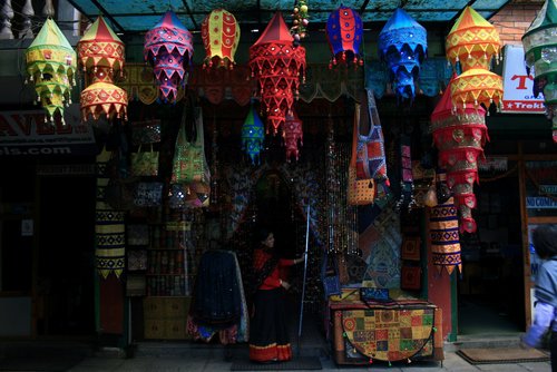 Nepal 2010---08_05-1_Shopping in Thamel in Kathmandu.jpg