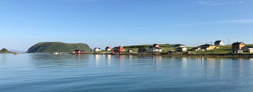 Norway 2017_11_A panoramic view of the cute houses at the water area where we caught king crabs.jpg