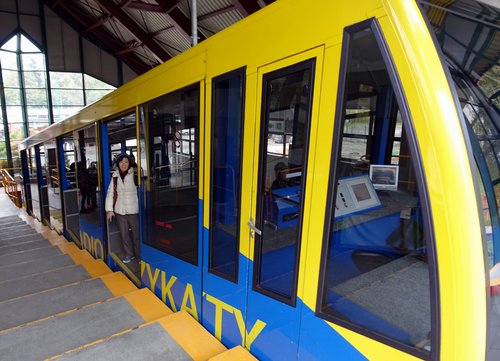 Poland 2016---D06-04-02-The exterior of the mountain train.jpg