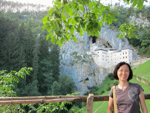 Slovenia 2011 --- D03_04-01_Predjama Castle (Slovenia).jpg