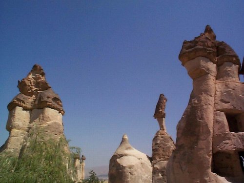 Turkey 2001---Rocks of chimney shapes in Pasbag.jpg