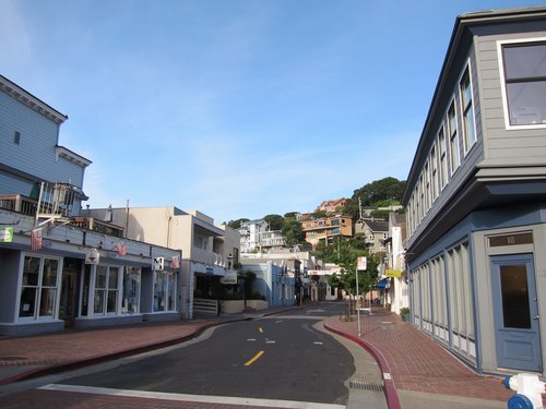 USA 2015 --- D02-02-02_Tiburon - The start of Main Street.JPG