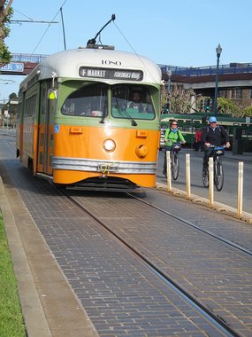 USA 2015 --- D02-07-02_SF - A Street car seen in the city.JPG