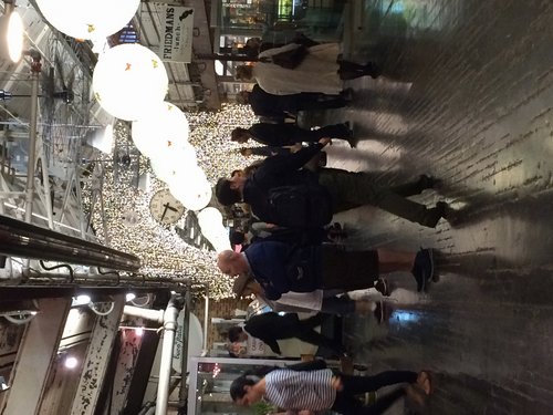 USA 2015 --- D04-01-02_NY - A shot of the interior of Chelsea Market.JPG