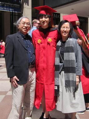 USA 2015 --- D05-02-01_NY - A shot with Papa and Mom.JPG