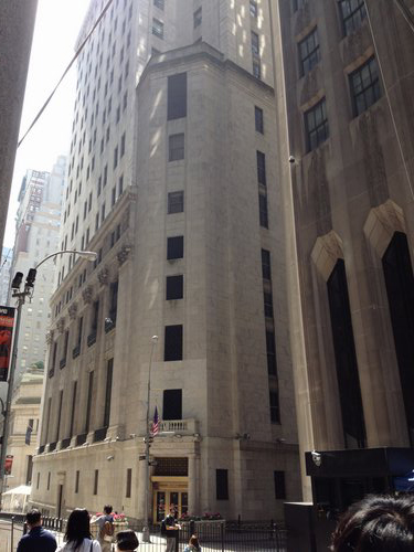 USA 2015 --- D08-01-02_NY - The most famous institution NY Stock Exchange in Walt Street.JPG
